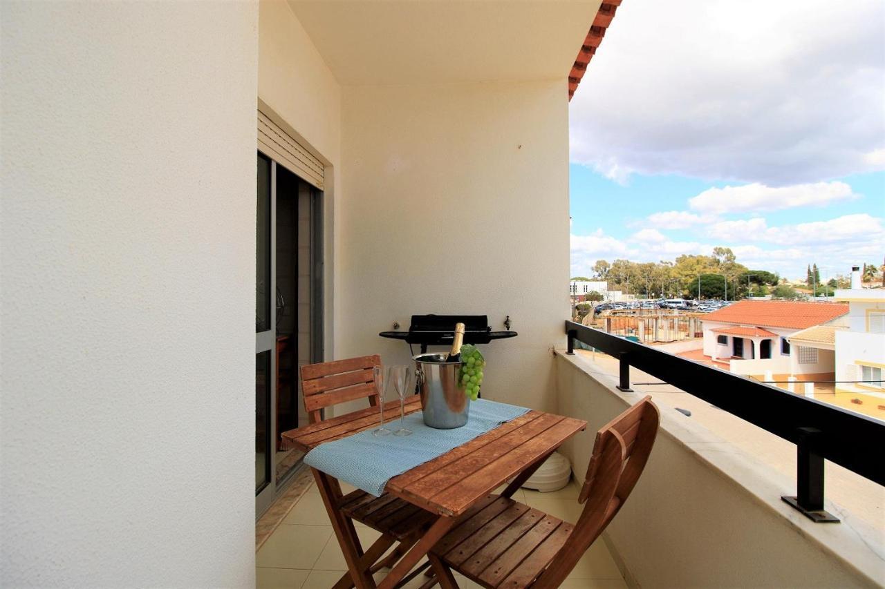 Portimao Classic With Pool By Homing Apartment Алвор Екстериор снимка